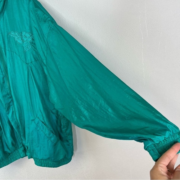 2B Active Metallic Green Vintage 90s Athleisure Gym Athletic Windbreaker Jacket - Picture 9 of 14
